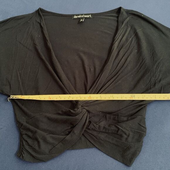 Derek Heart Crop Top Women M Black Twist Front Short Sleeve Stretch Preppy Goth - Picture 5 of 6